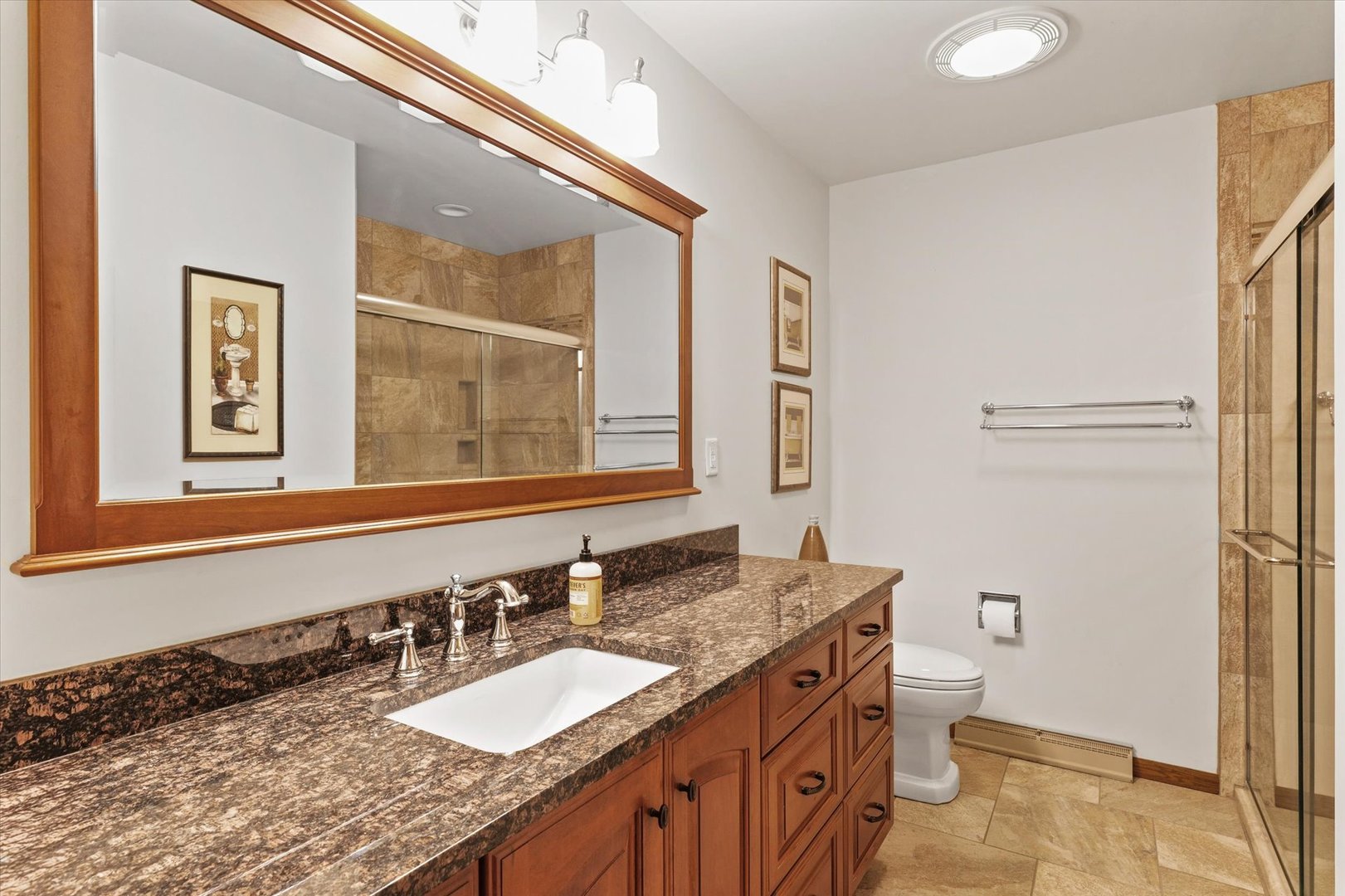 36215 E 200 North Road, Bellflower, IL 62174