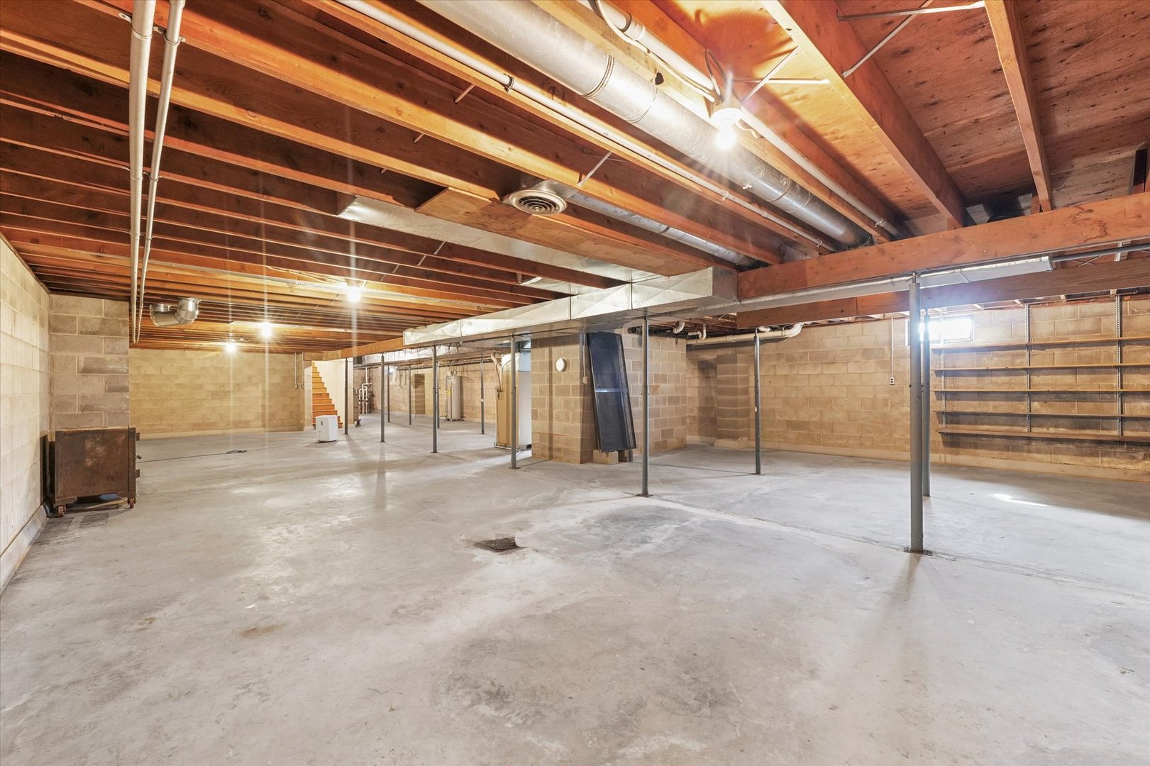 36215 E 200 North Road, Bellflower, IL 62174