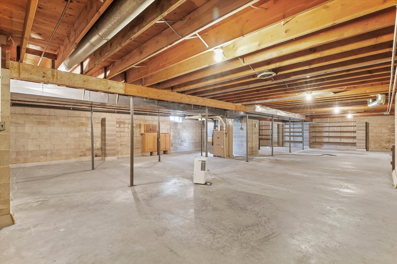 36215 E 200 North Road, Bellflower, IL 62174