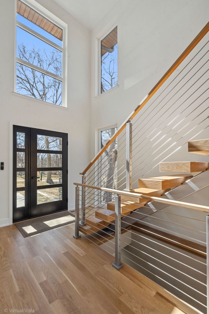 1752 MacLean Court, Glenview, IL 60025