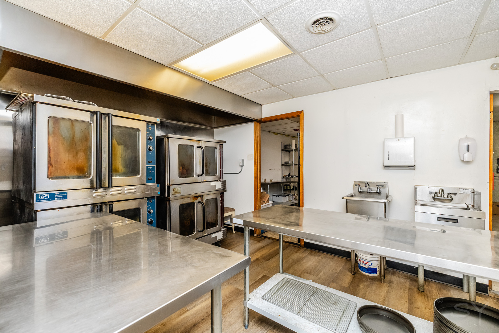 6737 Roosevelt Road, Berwyn, IL 60402