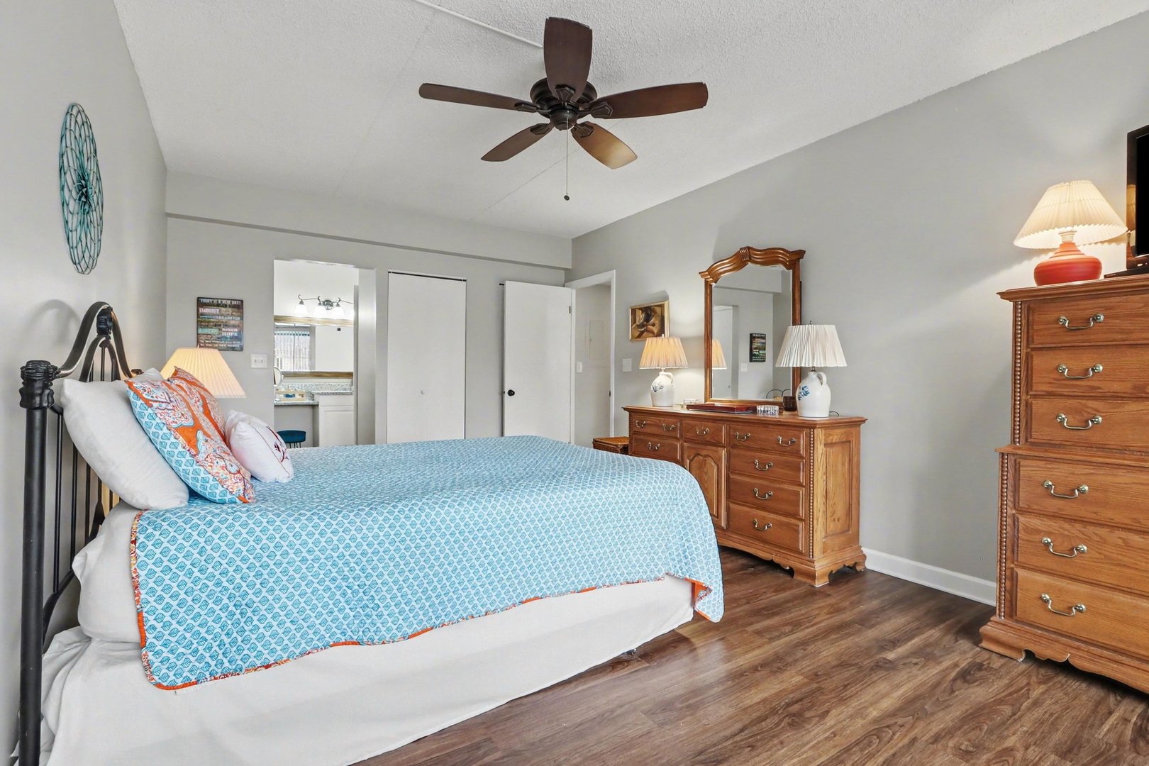 1423 Woodbridge Road #1E, Joliet, IL 60436