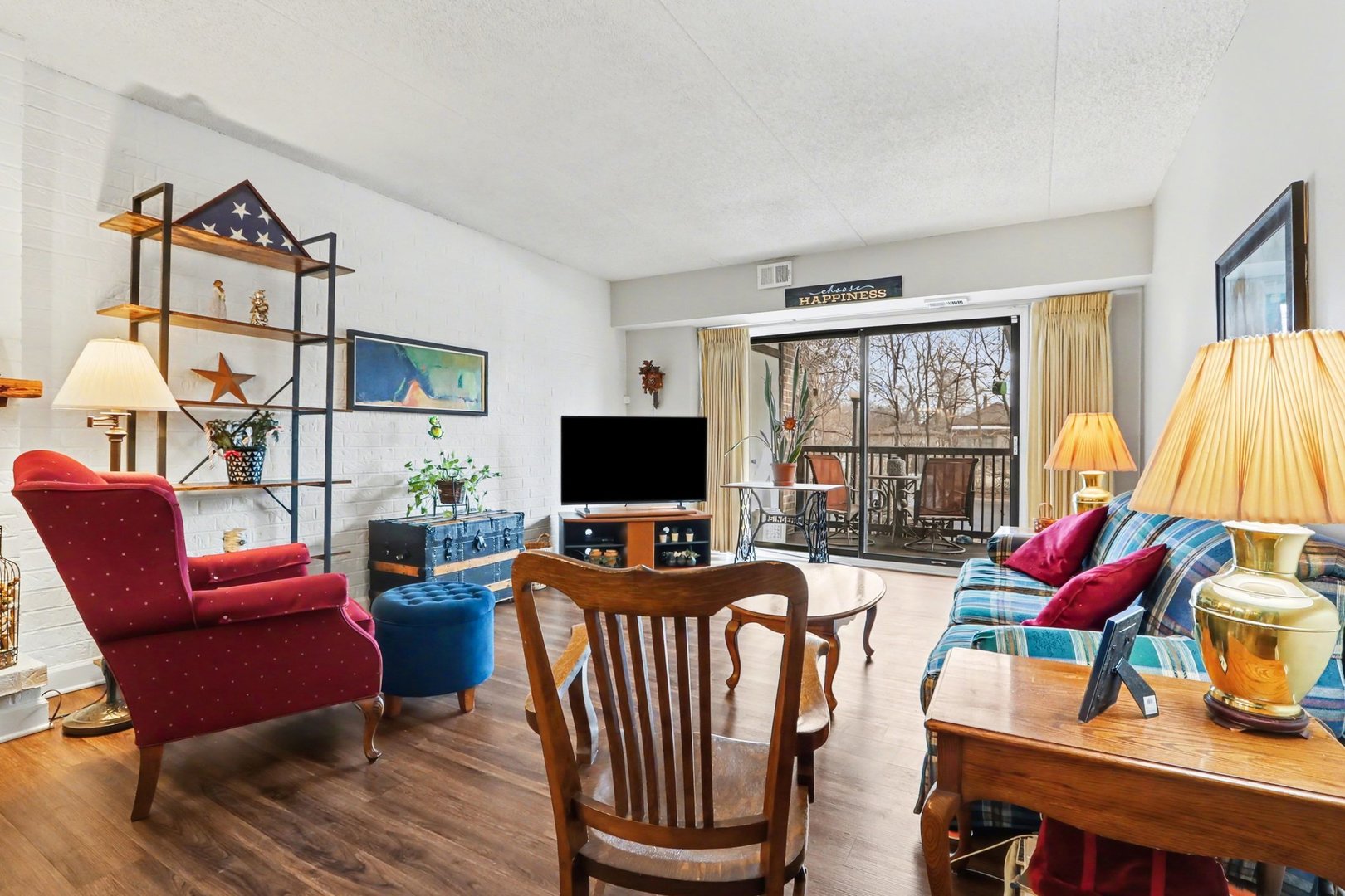 1423 Woodbridge Road #1E, Joliet, IL 60436