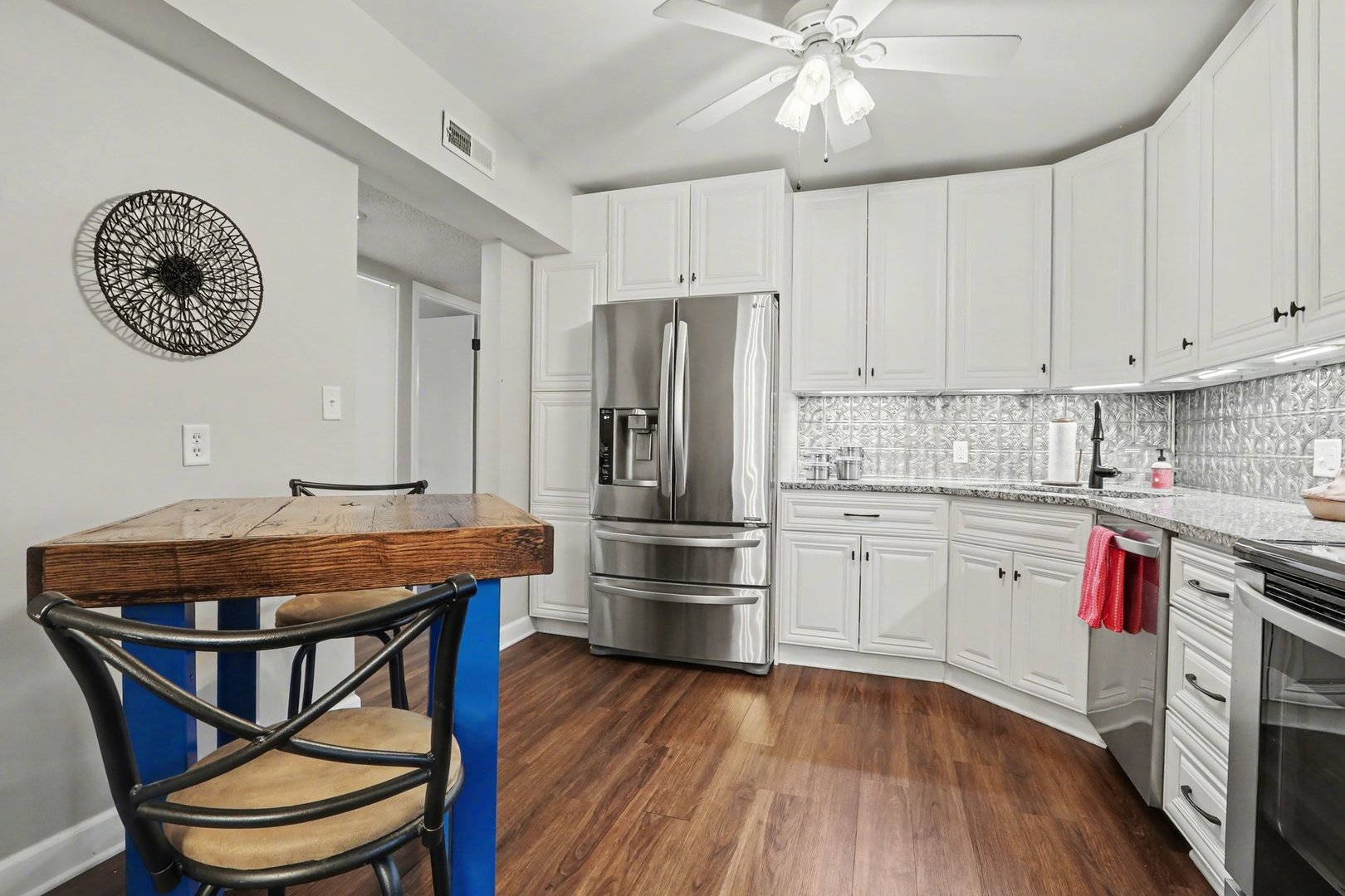 1423 Woodbridge Road #1E, Joliet, IL 60436