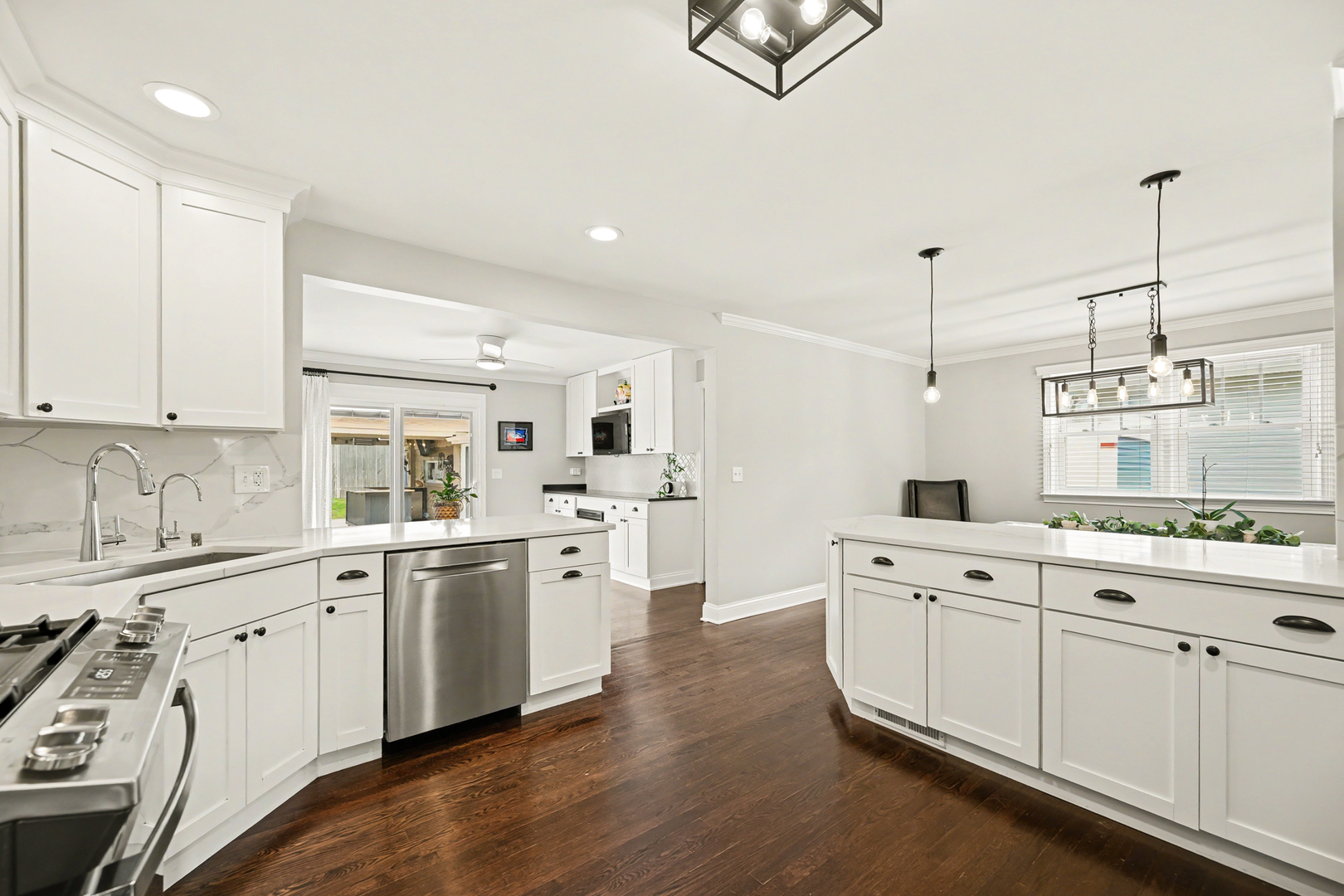 3S171 Arboretum Road, Glen Ellyn, IL 60137