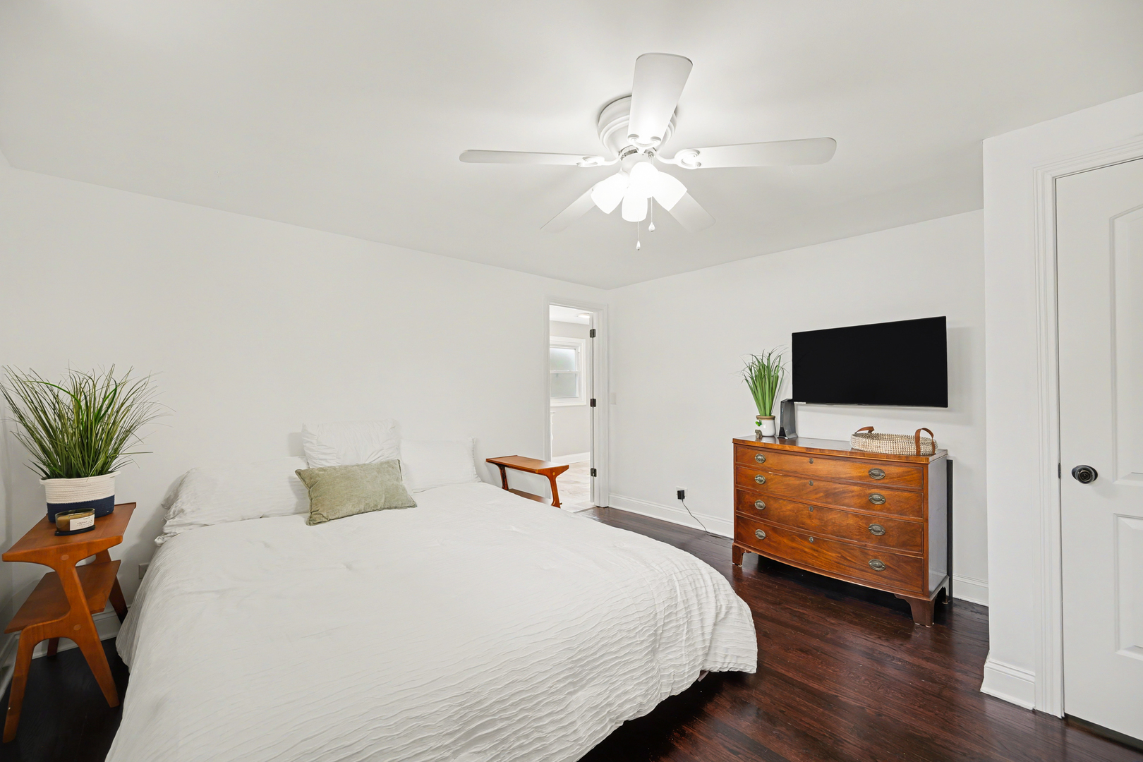 3S171 Arboretum Road, Glen Ellyn, IL 60137