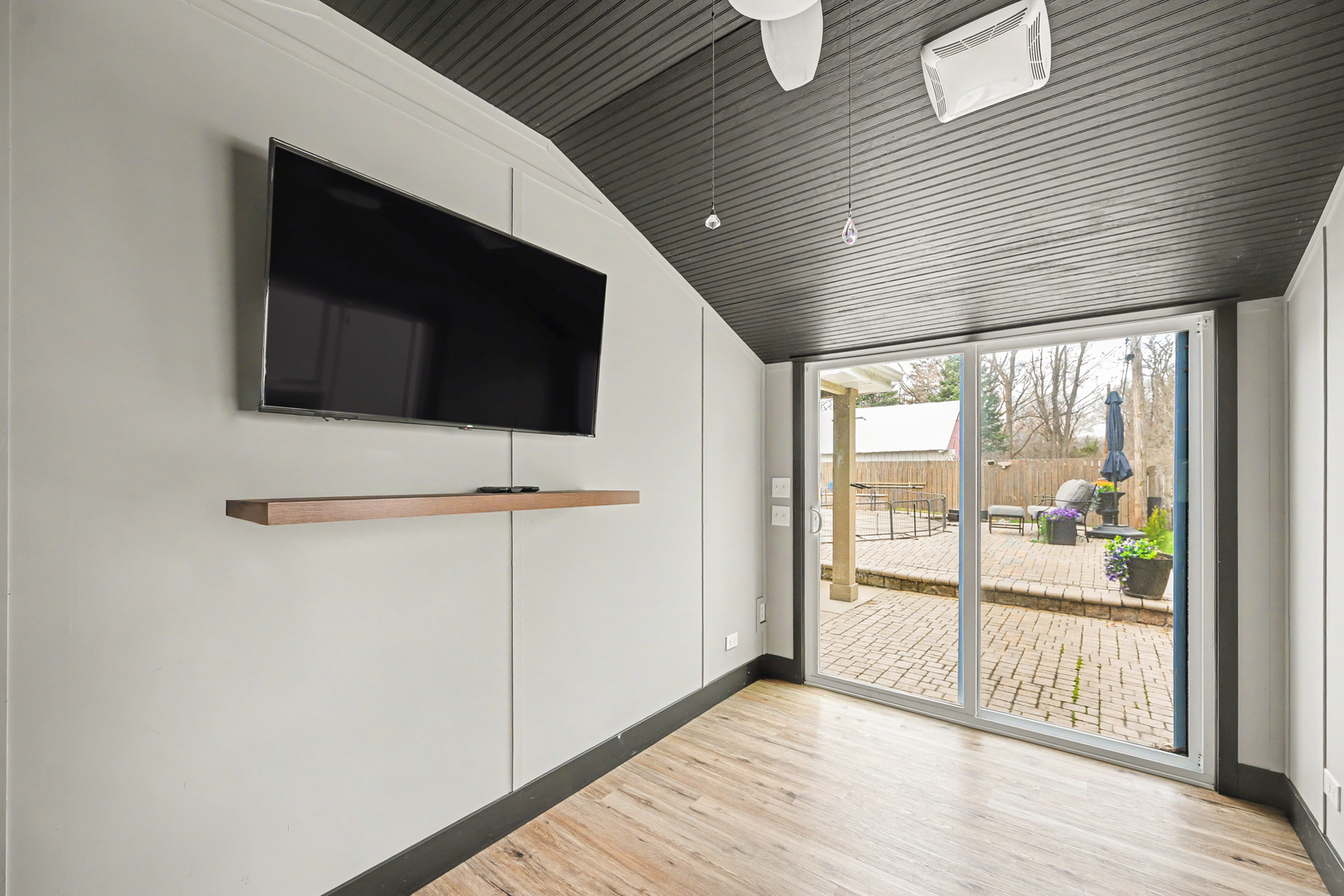 3S171 Arboretum Road, Glen Ellyn, IL 60137