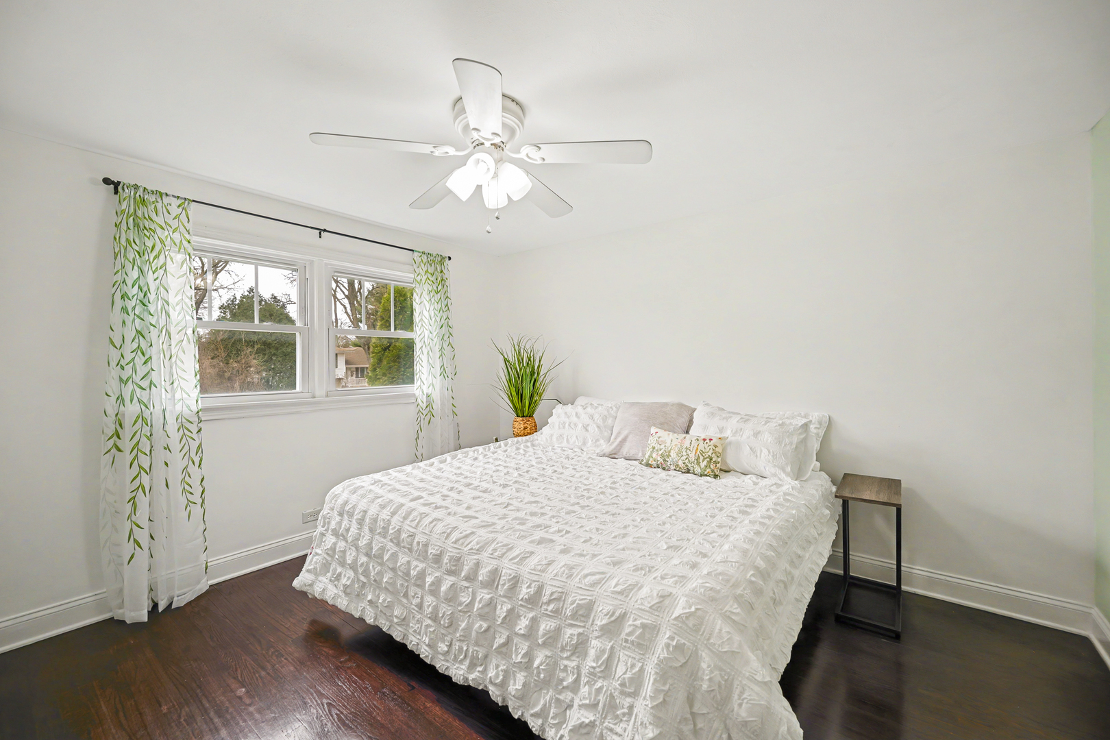 3S171 Arboretum Road, Glen Ellyn, IL 60137