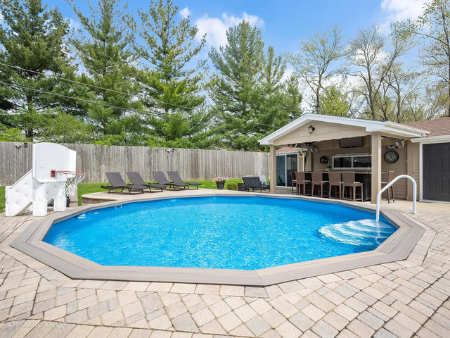 3S171 Arboretum Road, Glen Ellyn, IL 60137