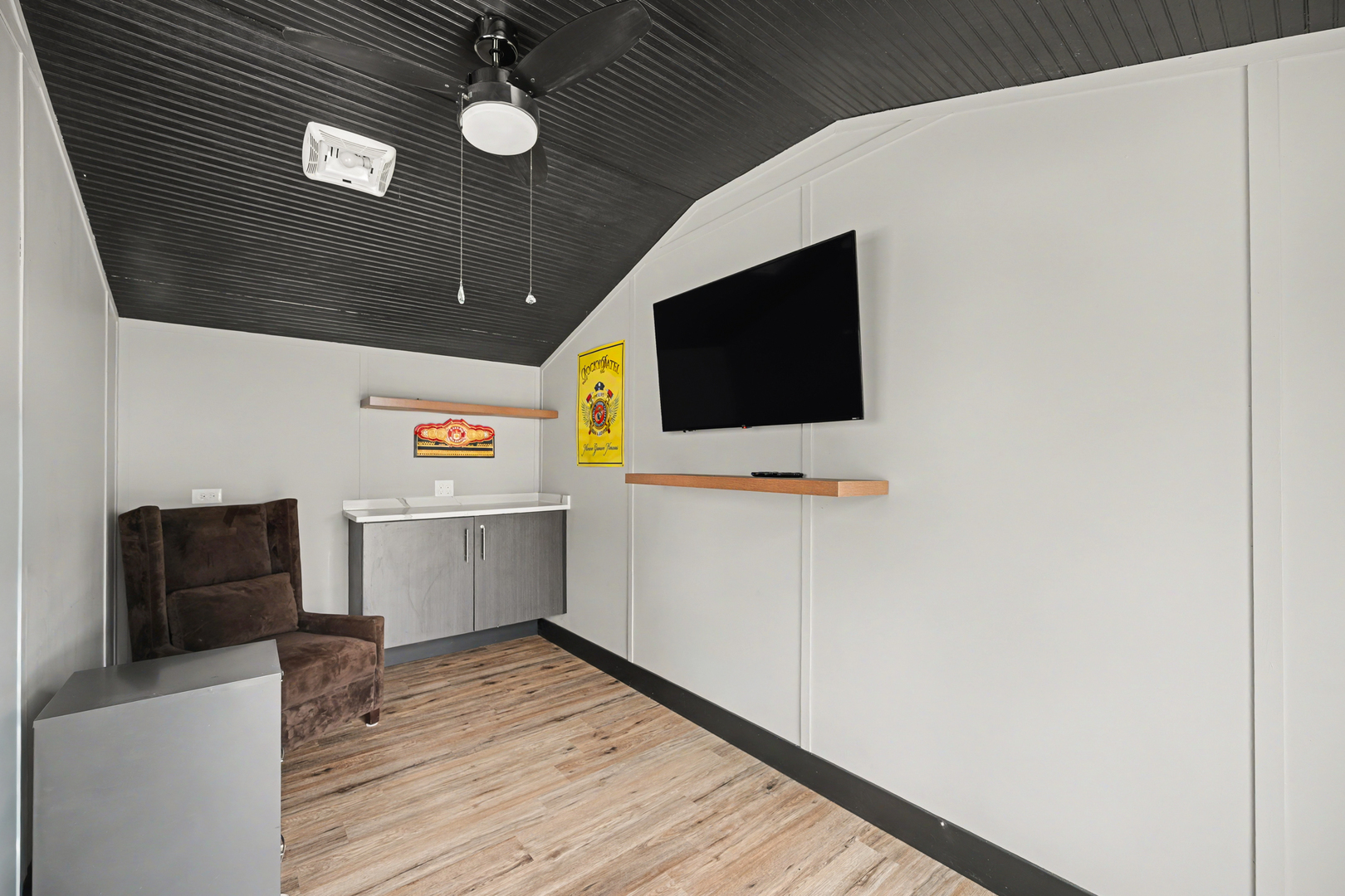 3S171 Arboretum Road, Glen Ellyn, IL 60137