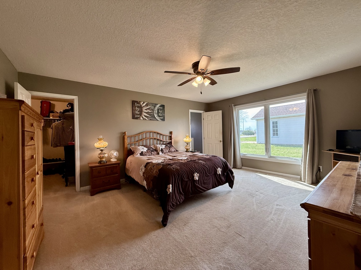 14133 Rebecca Lane, Clinton, IL 61727