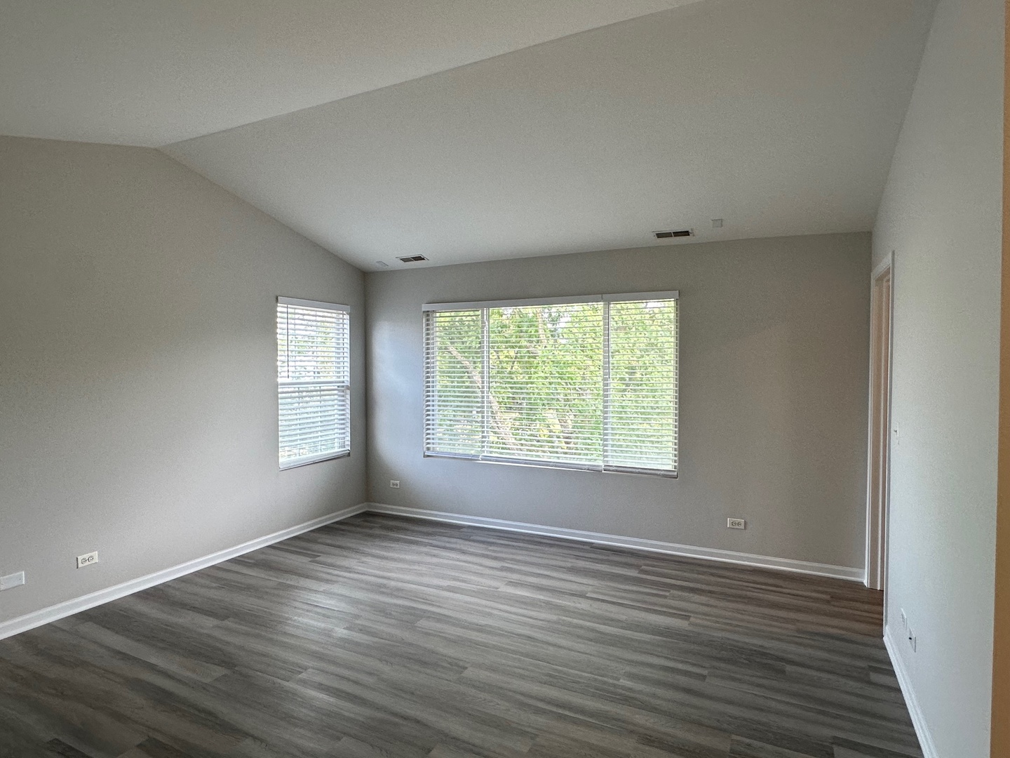 756 PANORAMA Court #756, Aurora, IL 60502