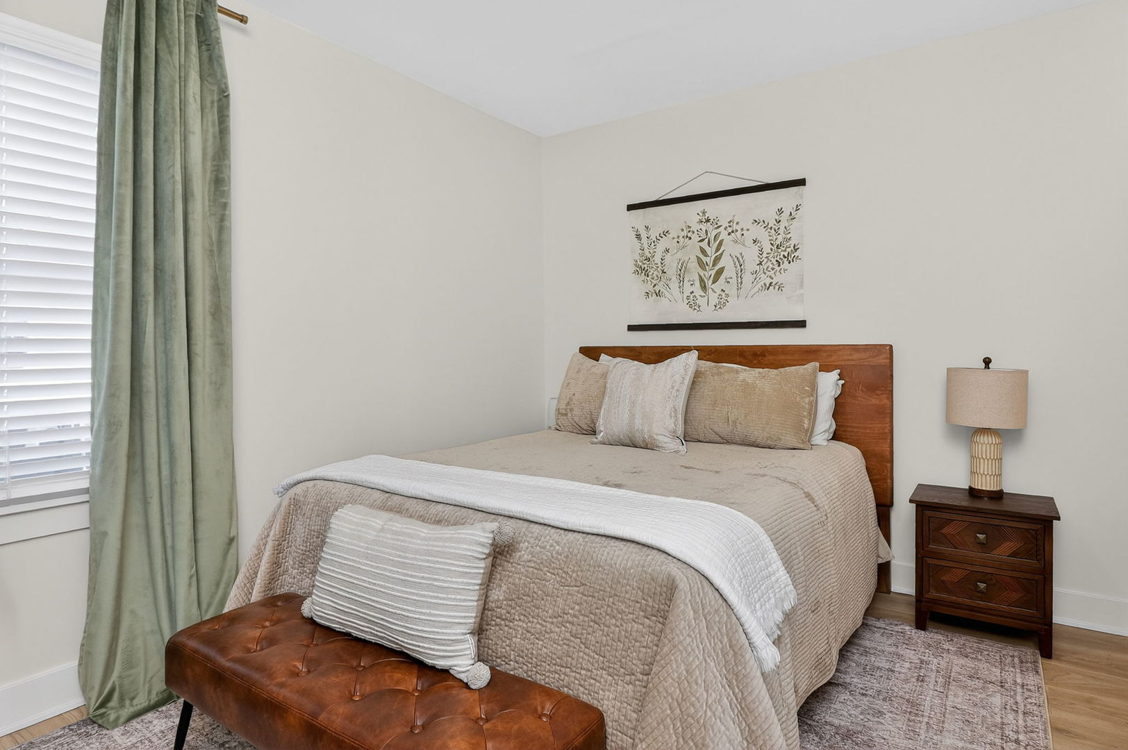 102 E 56th Street, Westmont, IL 60559