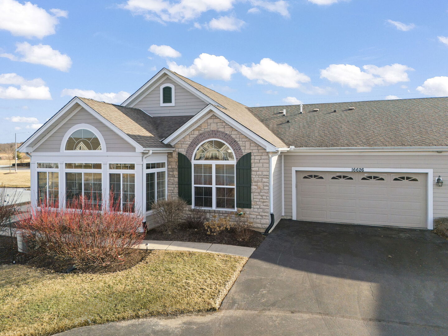 16626 S Fox Run Circle #16626, Plainfield, IL 60586