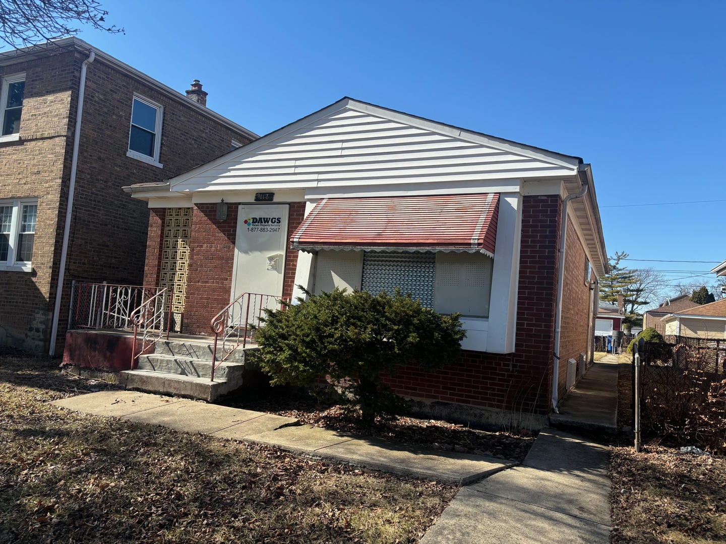 9118 S Wallace Street, Chicago, IL 60620