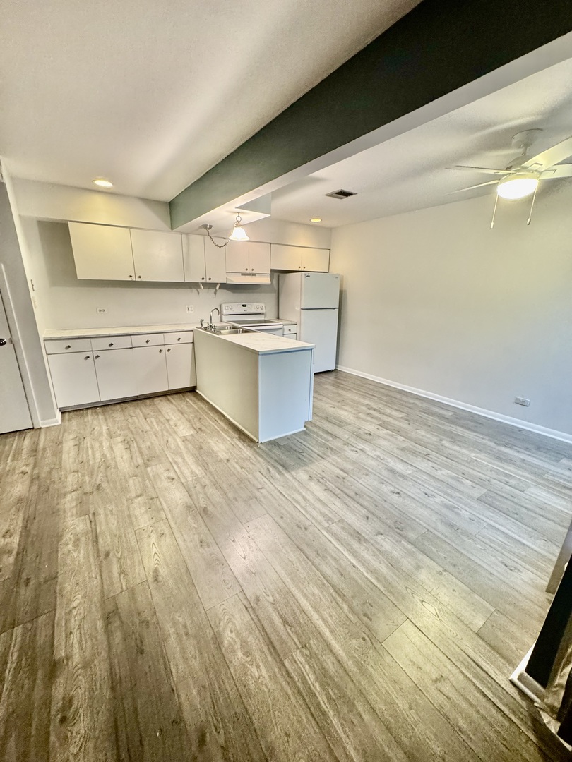 3349 Beacon Street #39, North Chicago, IL 60064