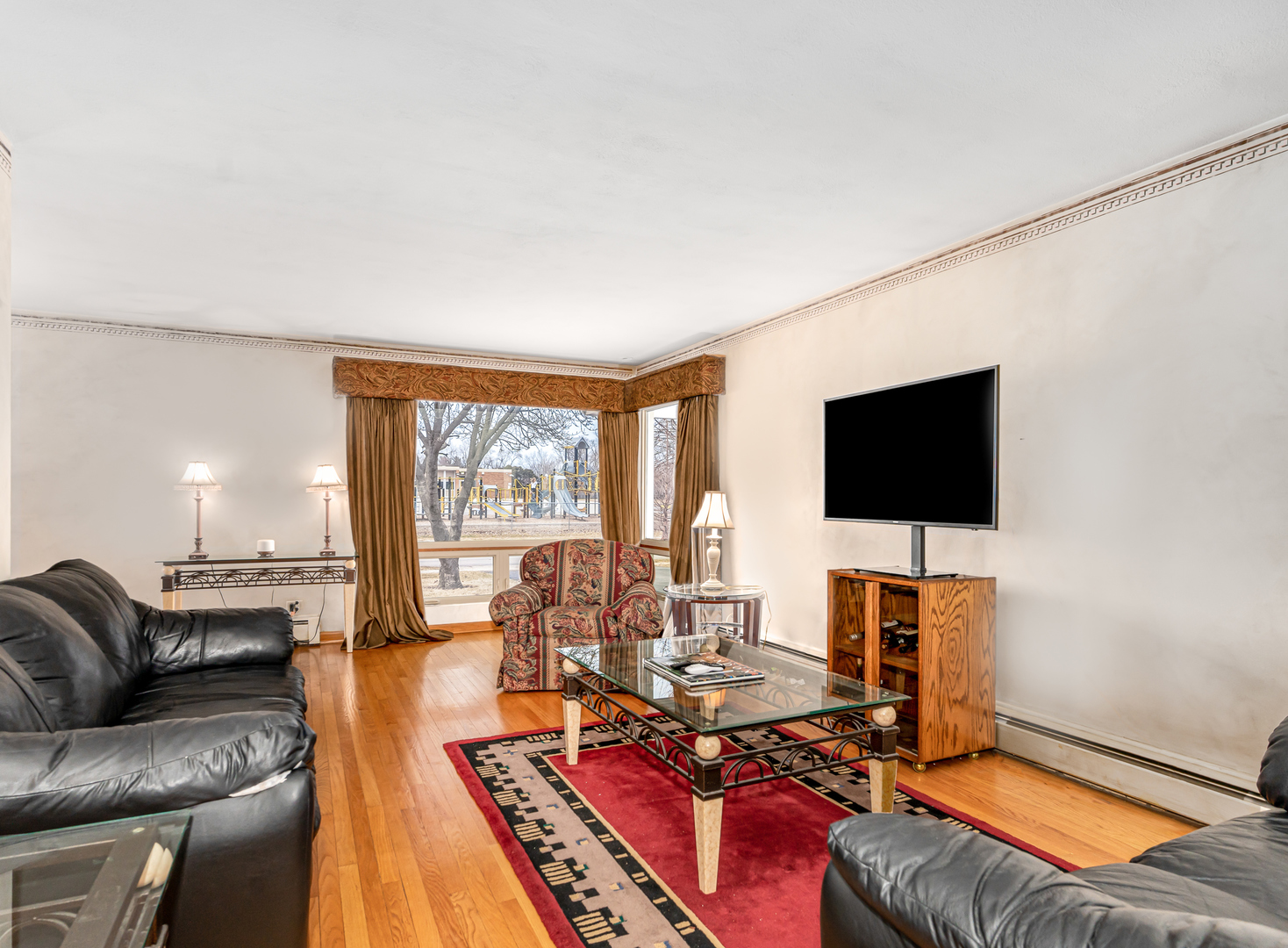 316 Sycamore Drive, Naperville, IL 60540