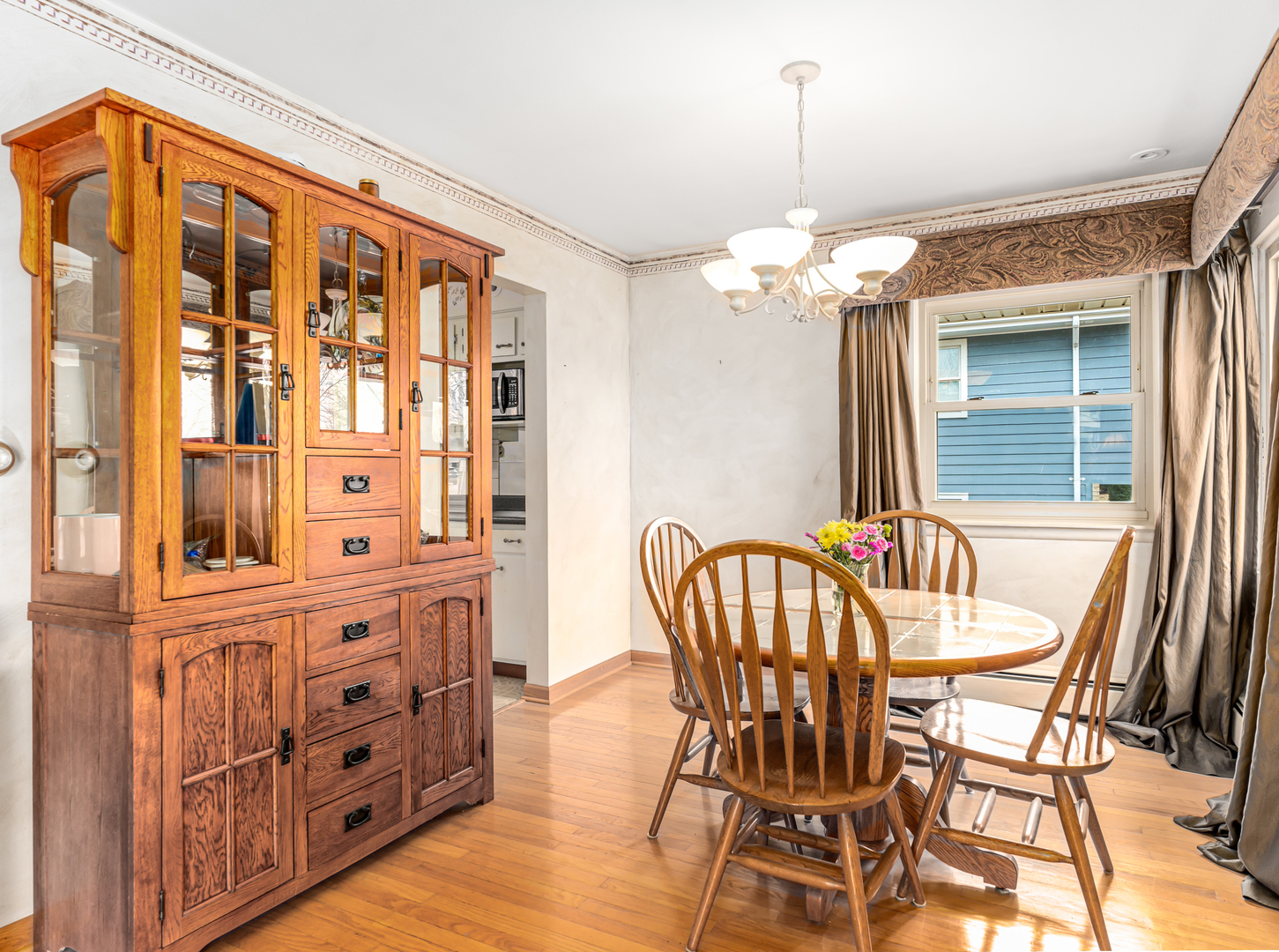 316 Sycamore Drive, Naperville, IL 60540