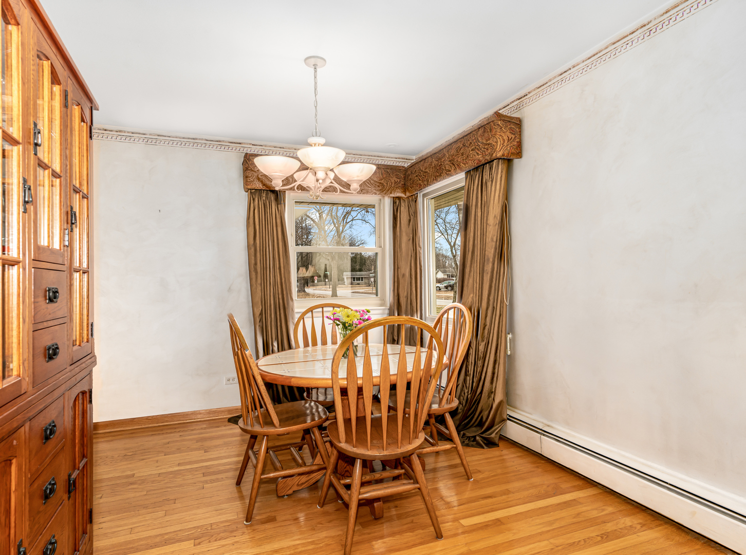 316 Sycamore Drive, Naperville, IL 60540