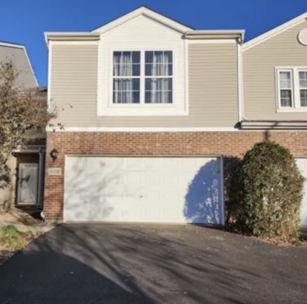 16212 Golfview Drive, Lockport, IL 60441