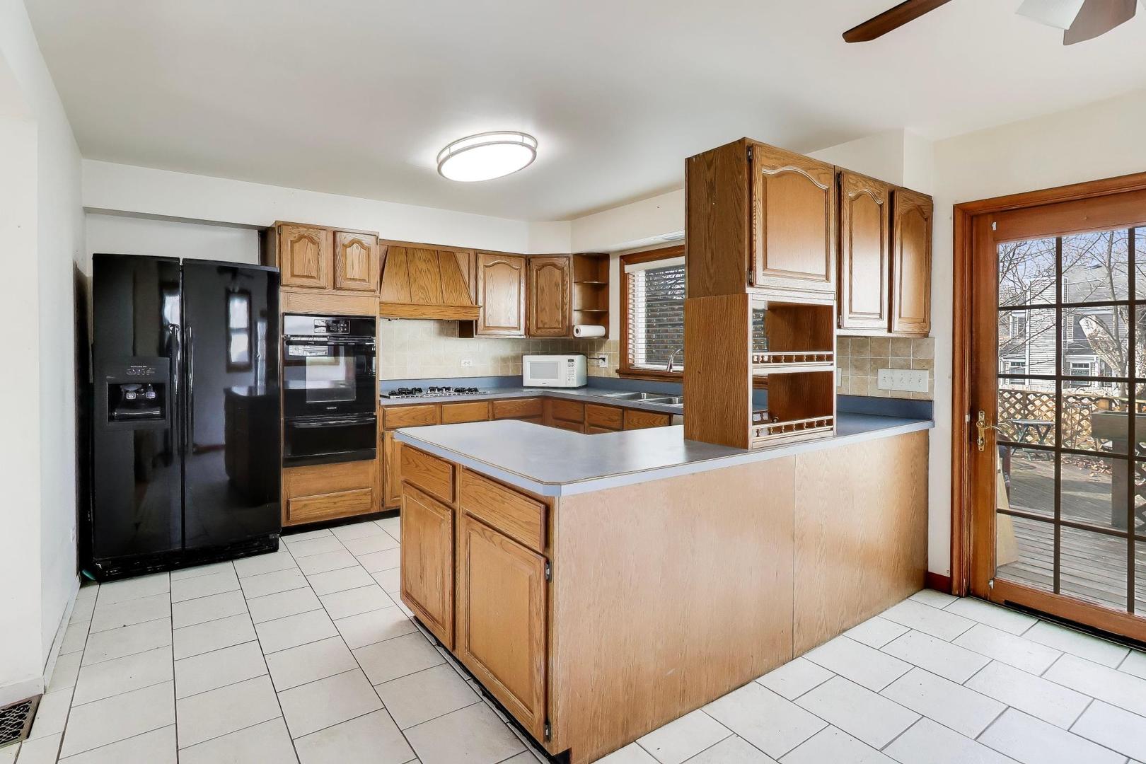 23576 N MELODY Lane, Lake Zurich, IL 60047