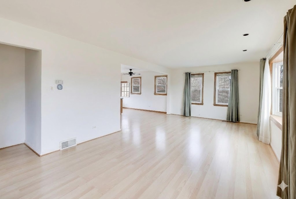 23576 N MELODY Lane, Lake Zurich, IL 60047