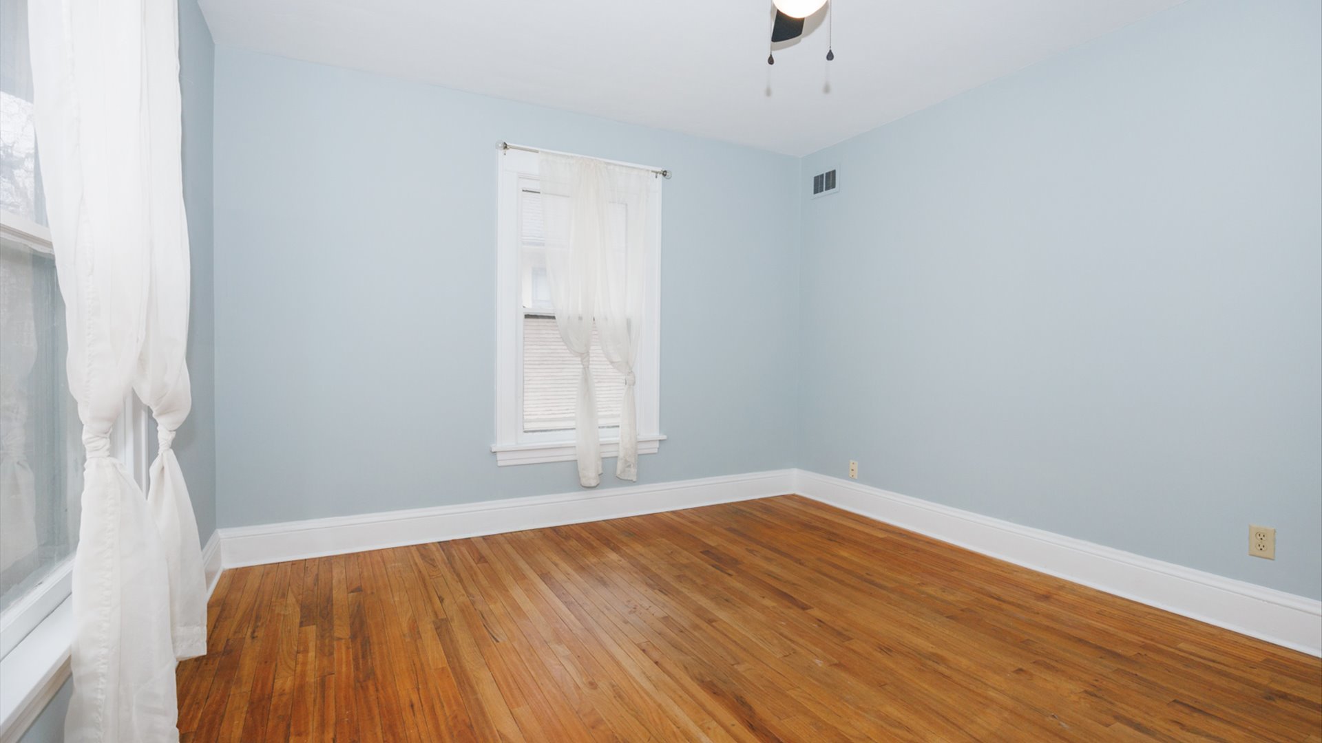 407 W Emerson Street, Bloomington, IL 61701