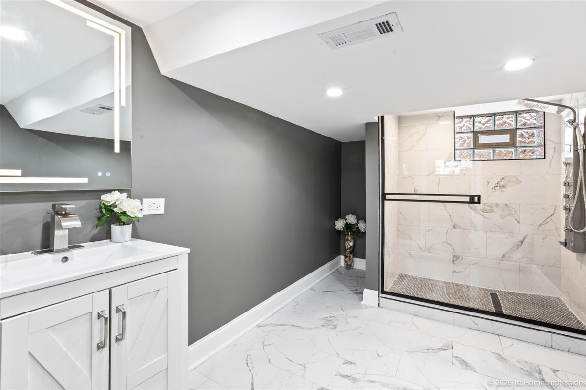 14135 Lincoln Avenue, Dolton, IL 60419