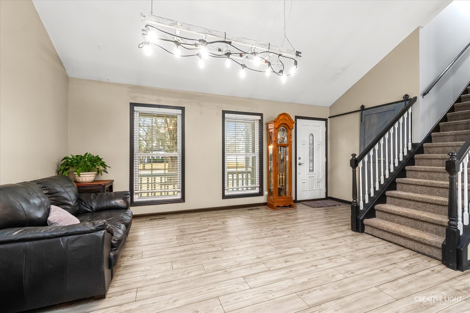 129 Seton Creek Drive, Oswego, IL 60543