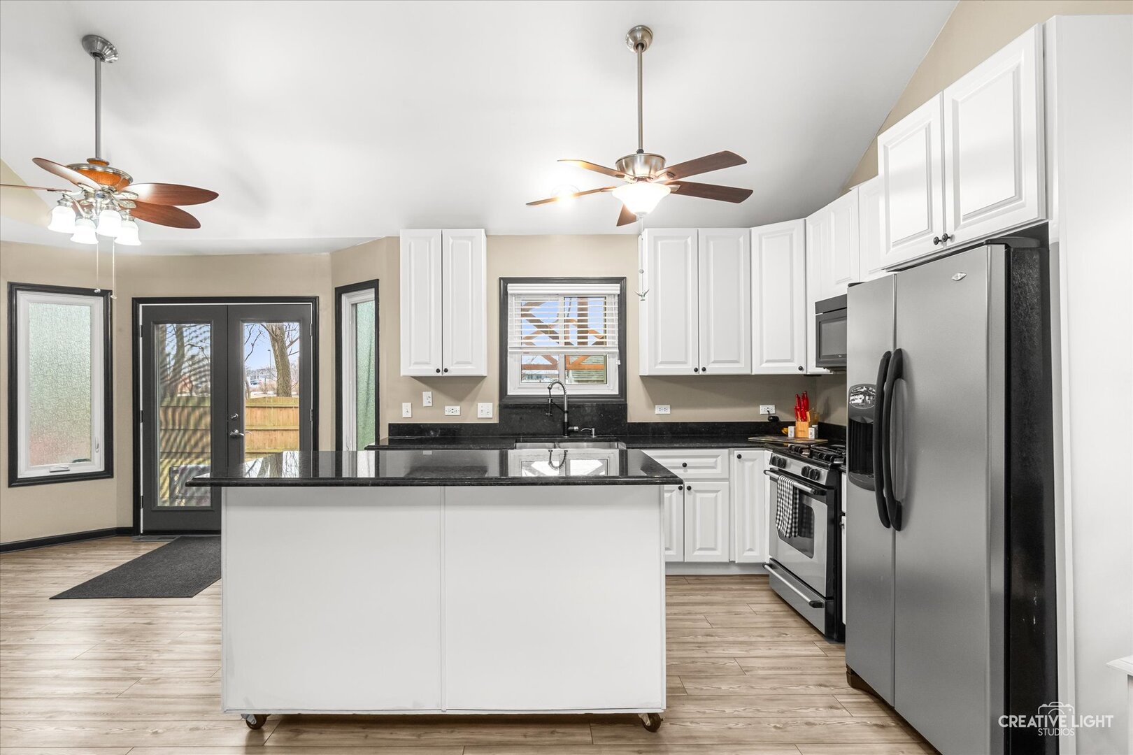 129 Seton Creek Drive, Oswego, IL 60543