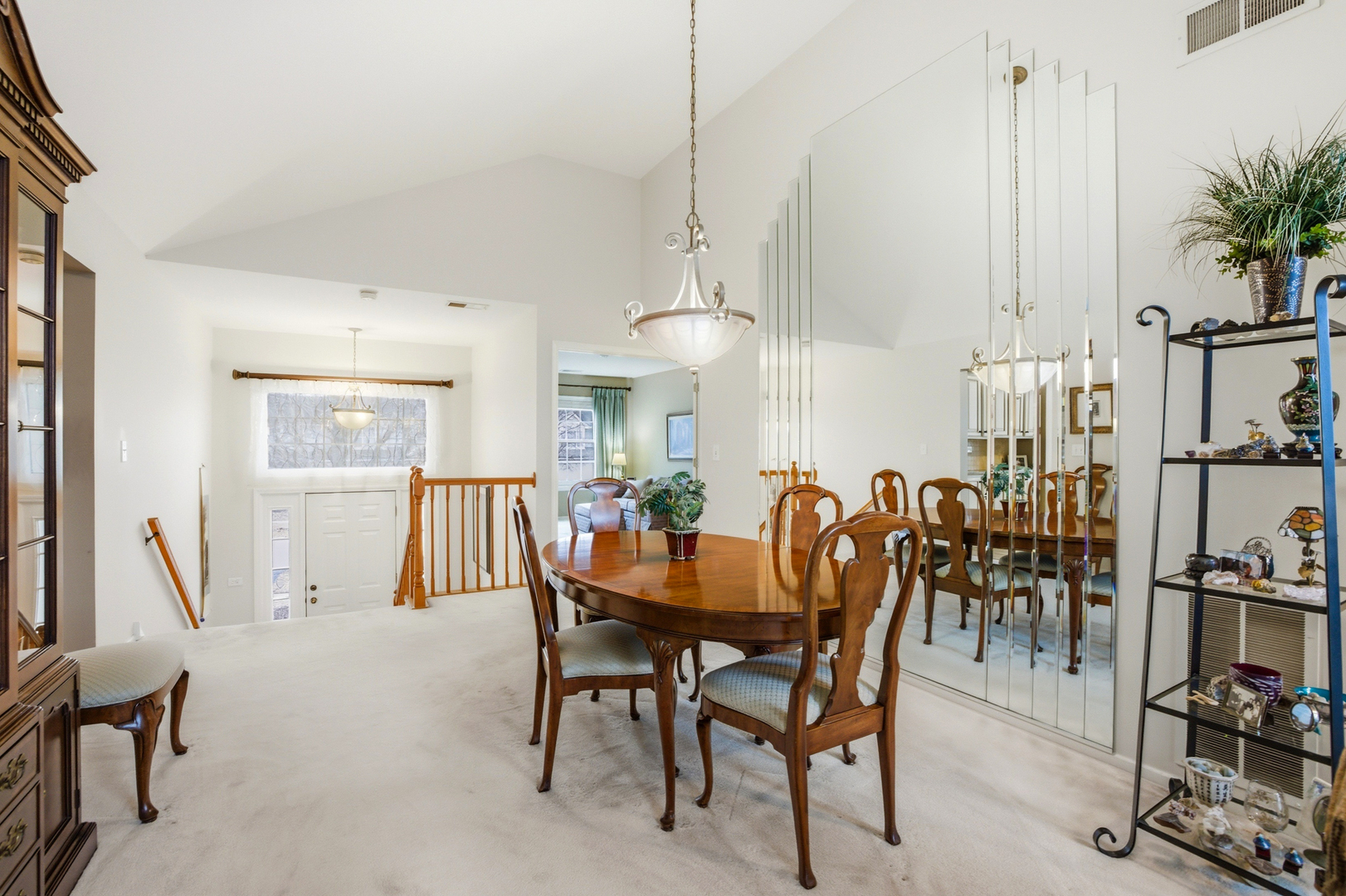 30W038 Willow Lane #D, Warrenville, IL 60555