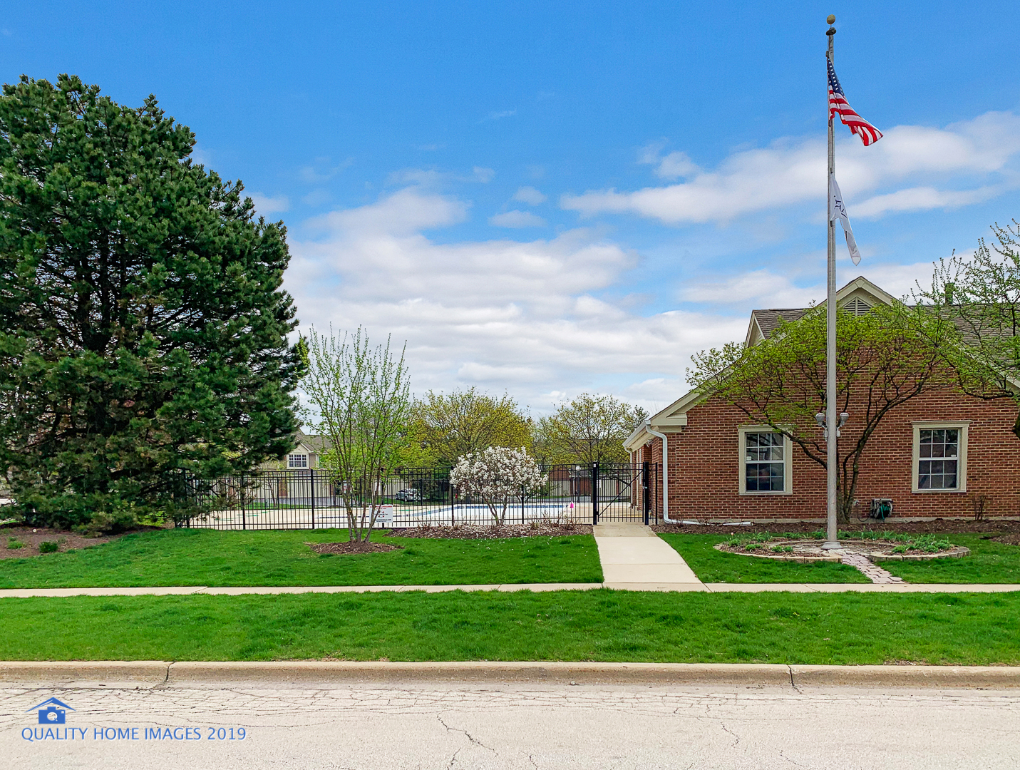 30W038 Willow Lane #D, Warrenville, IL 60555