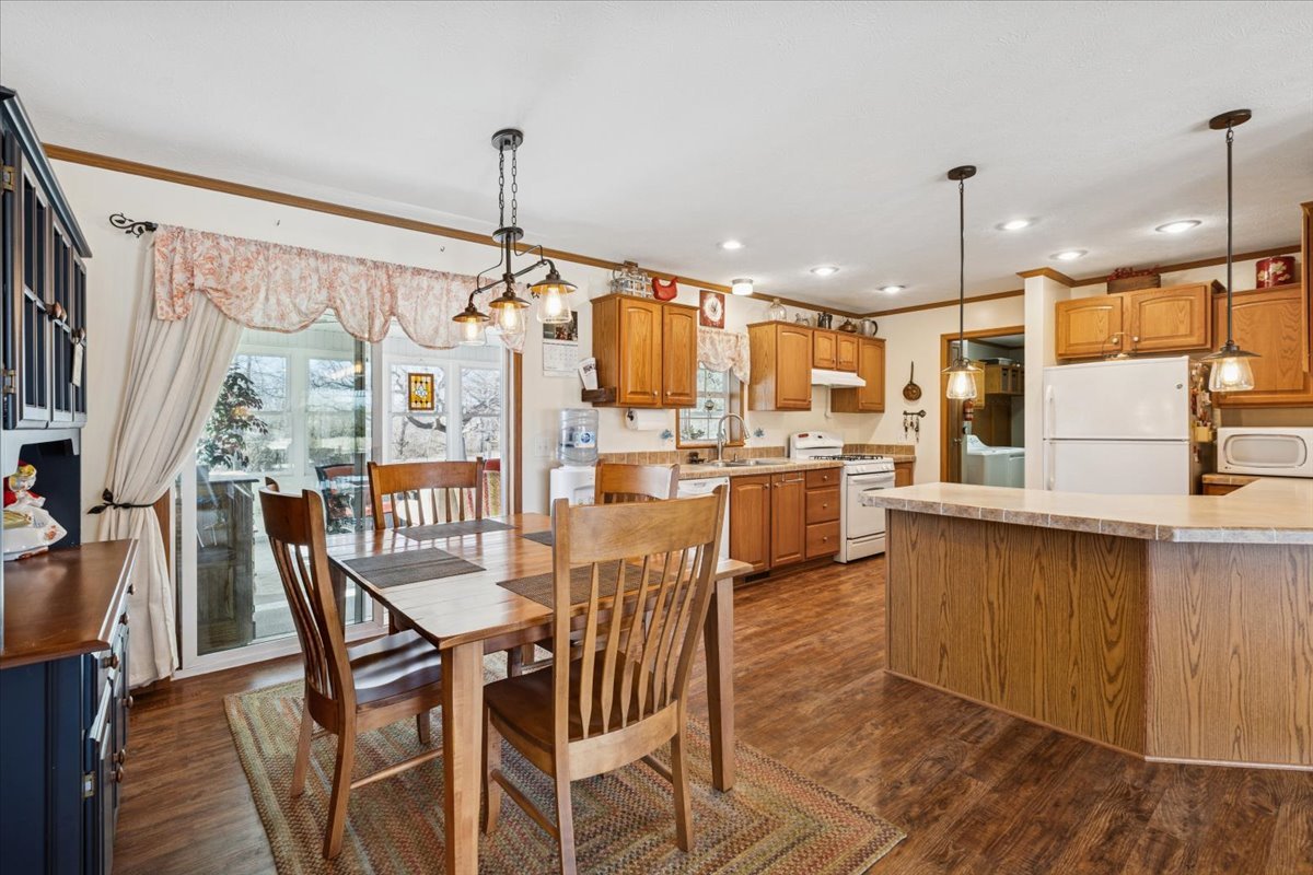 4866 N 12000w Road, Custer Park, IL 60481