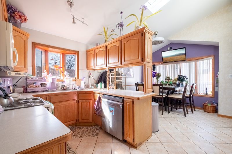 14144 Kilpatrick Avenue, Crestwood, IL 60418