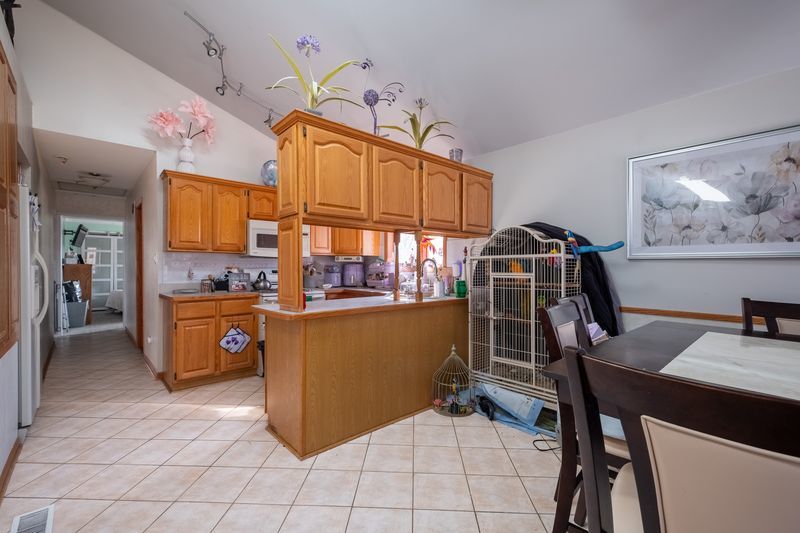 14144 Kilpatrick Avenue, Crestwood, IL 60418