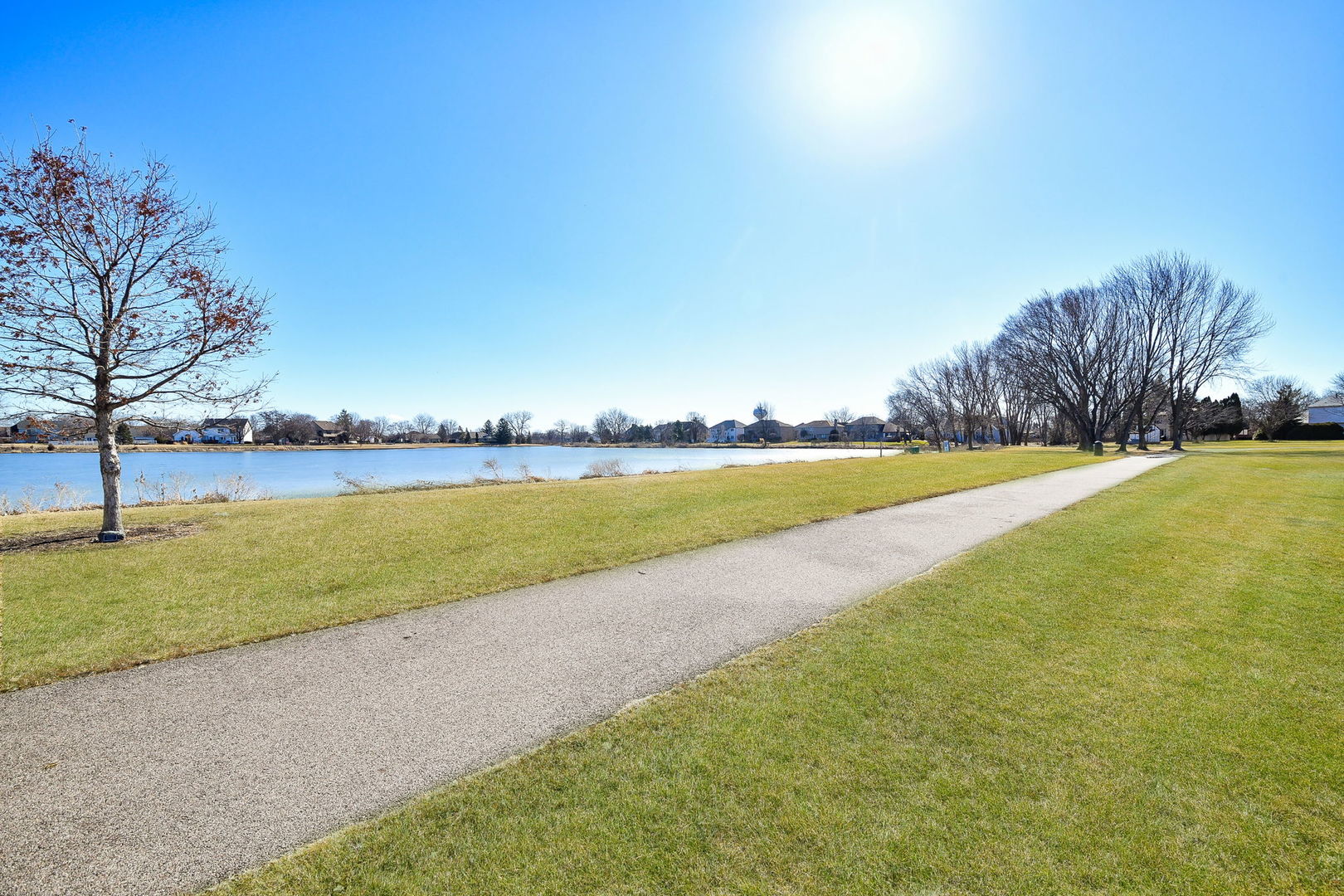 1266 SEABURY Circle #1266, Carol Stream, IL 60188