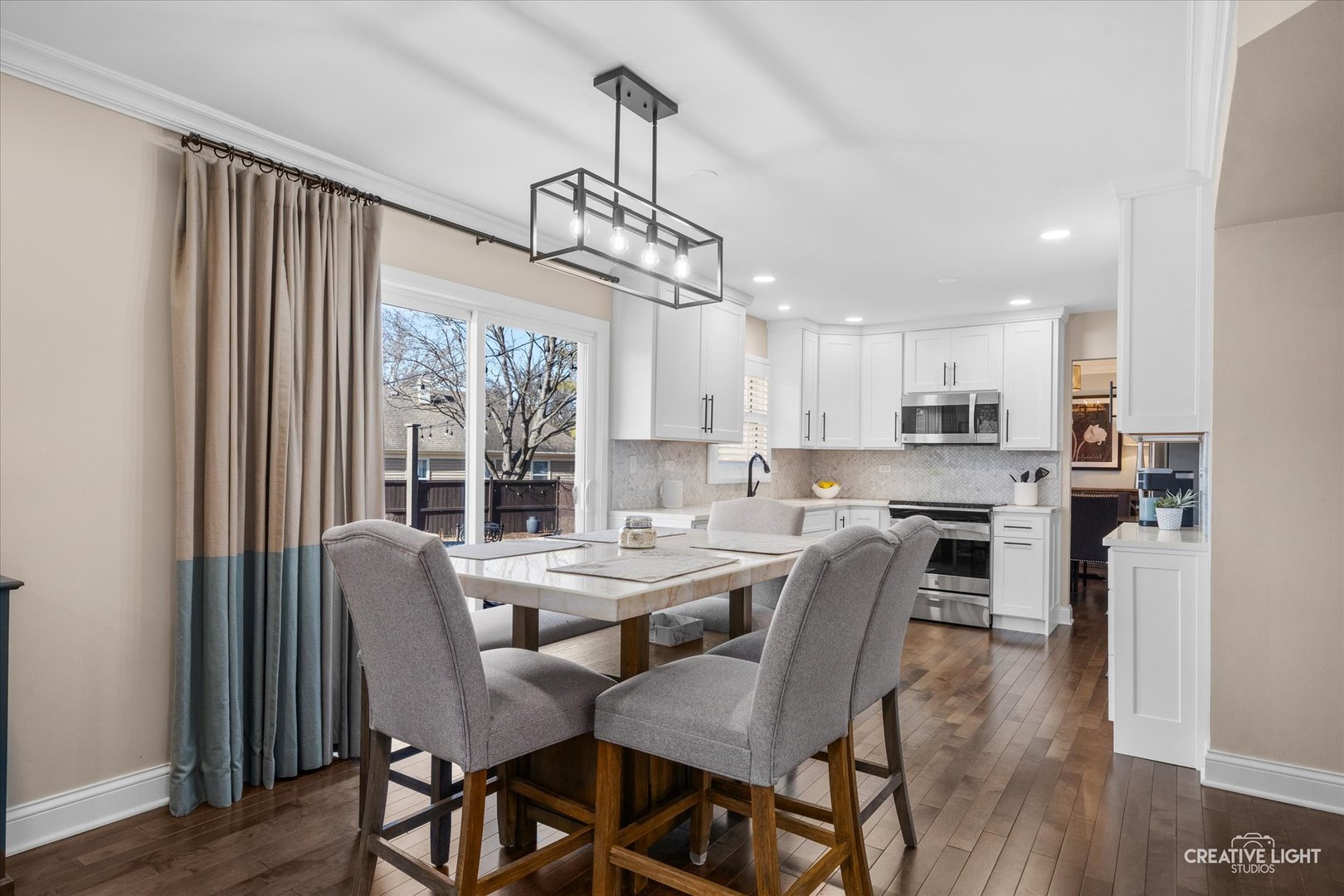 233 Briarheath Lane, Naperville, IL 60565