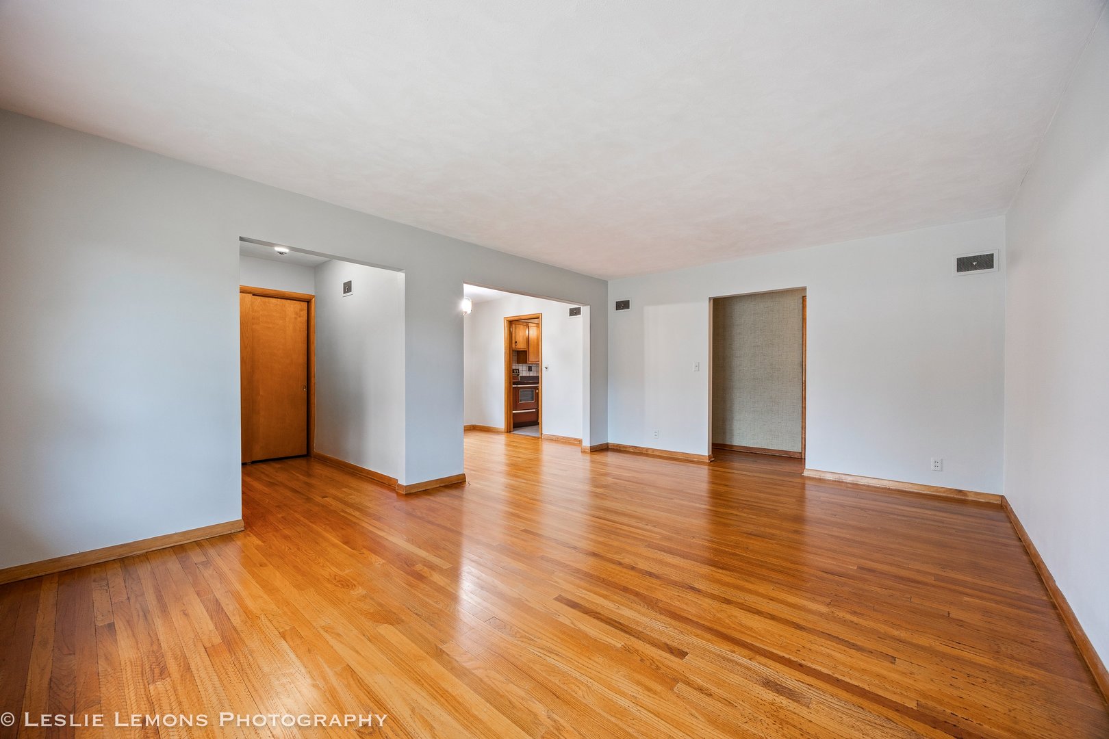 815 N Ellsworth Street, Naperville, IL 60563