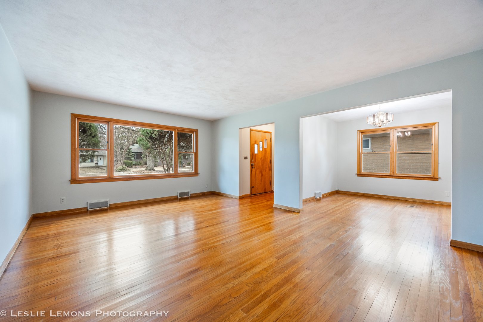 815 N Ellsworth Street, Naperville, IL 60563