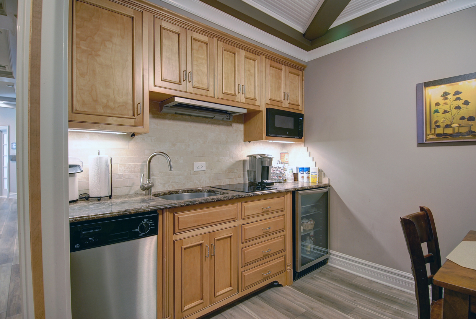 662 E Northwest Highway #1B-1C, Mount Prospect, IL 60056