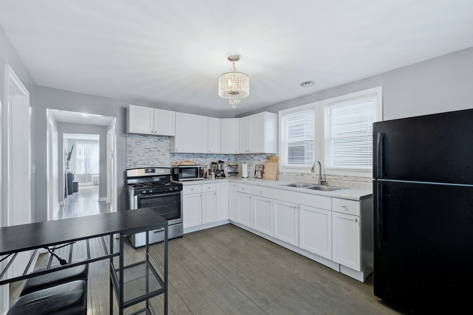 8412 S Manistee Avenue, Chicago, IL 60617