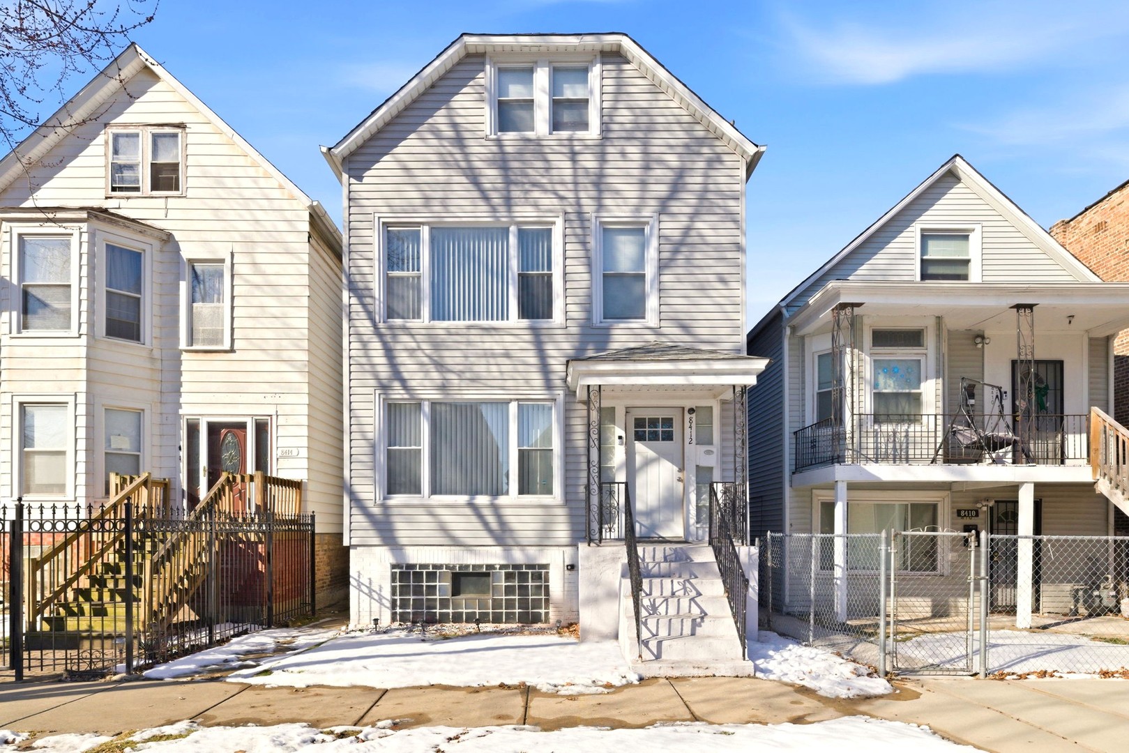 8412 S Manistee Avenue, Chicago, IL 60617