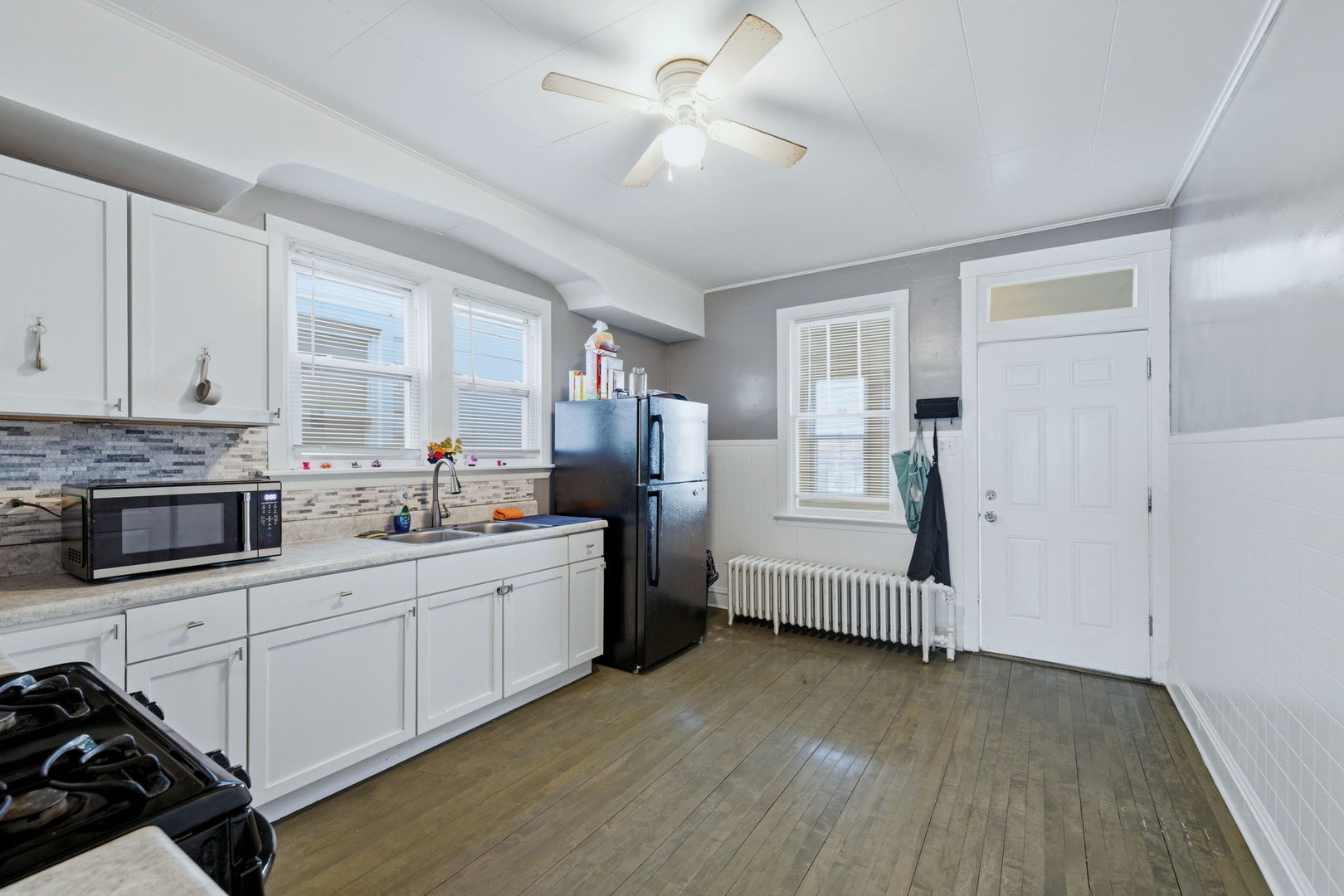 8412 S Manistee Avenue, Chicago, IL 60617