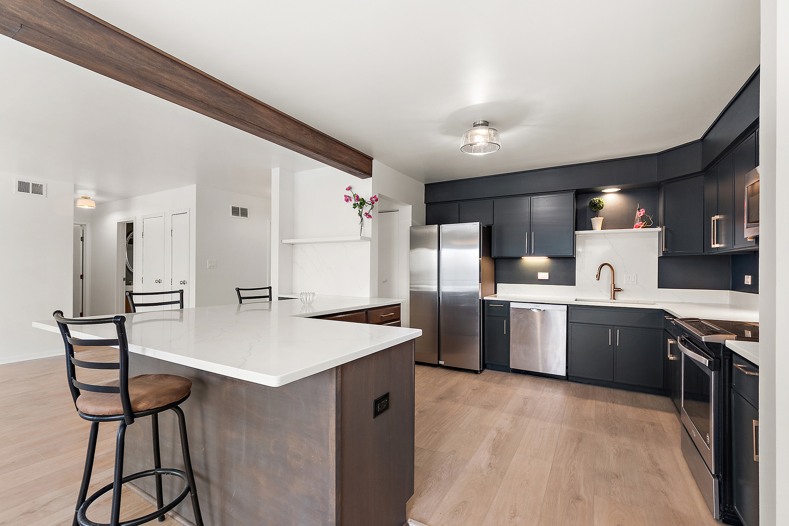 2301 183rd Street #401, Homewood, IL 60430