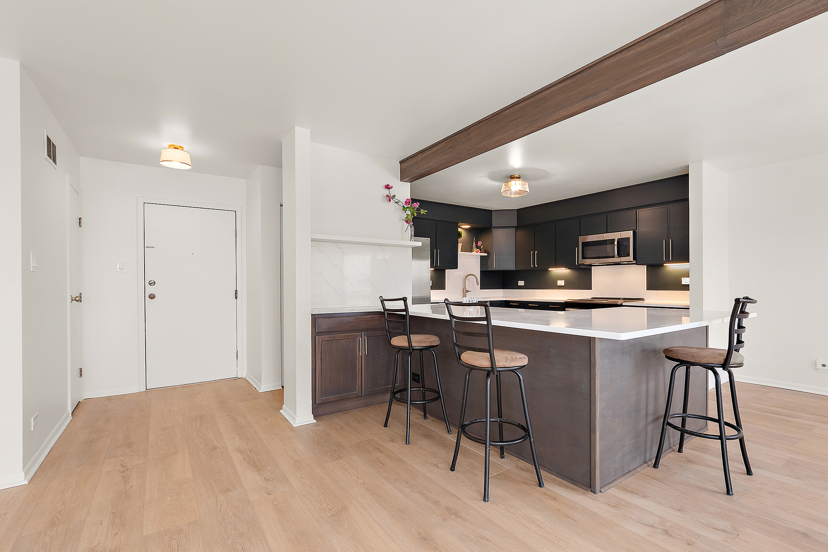 2301 183rd Street #401, Homewood, IL 60430