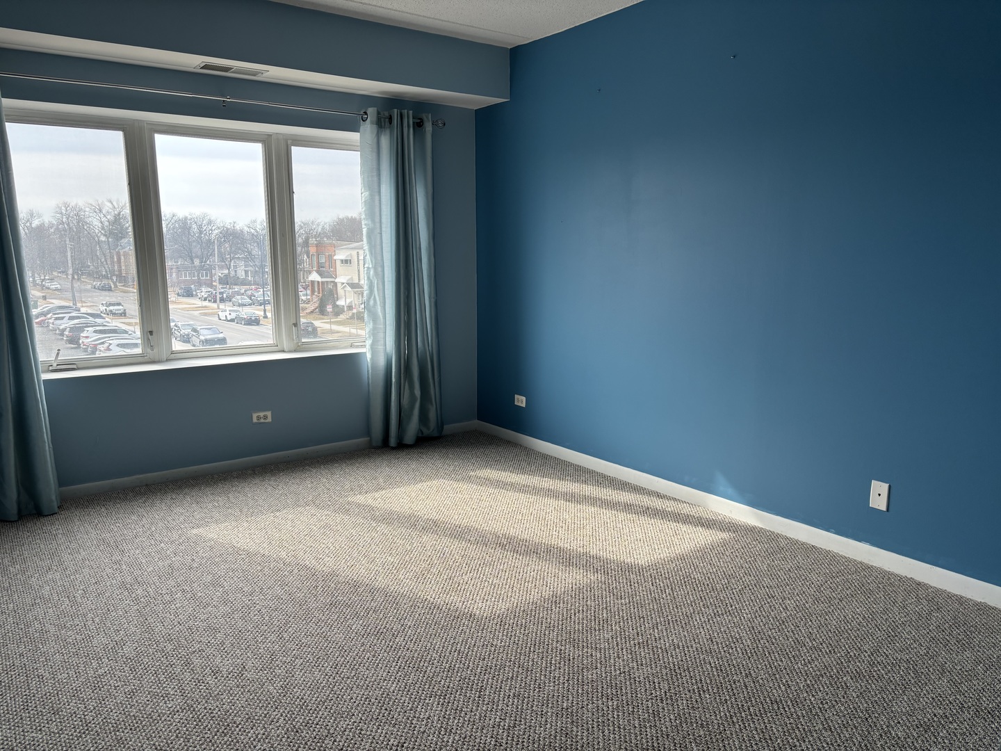 3303 Grove Avenue #310, Berwyn, IL 60402