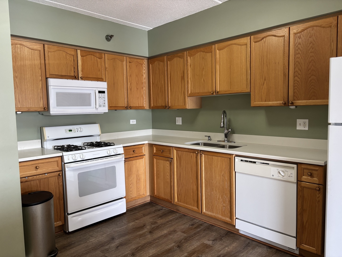 3303 Grove Avenue #310, Berwyn, IL 60402