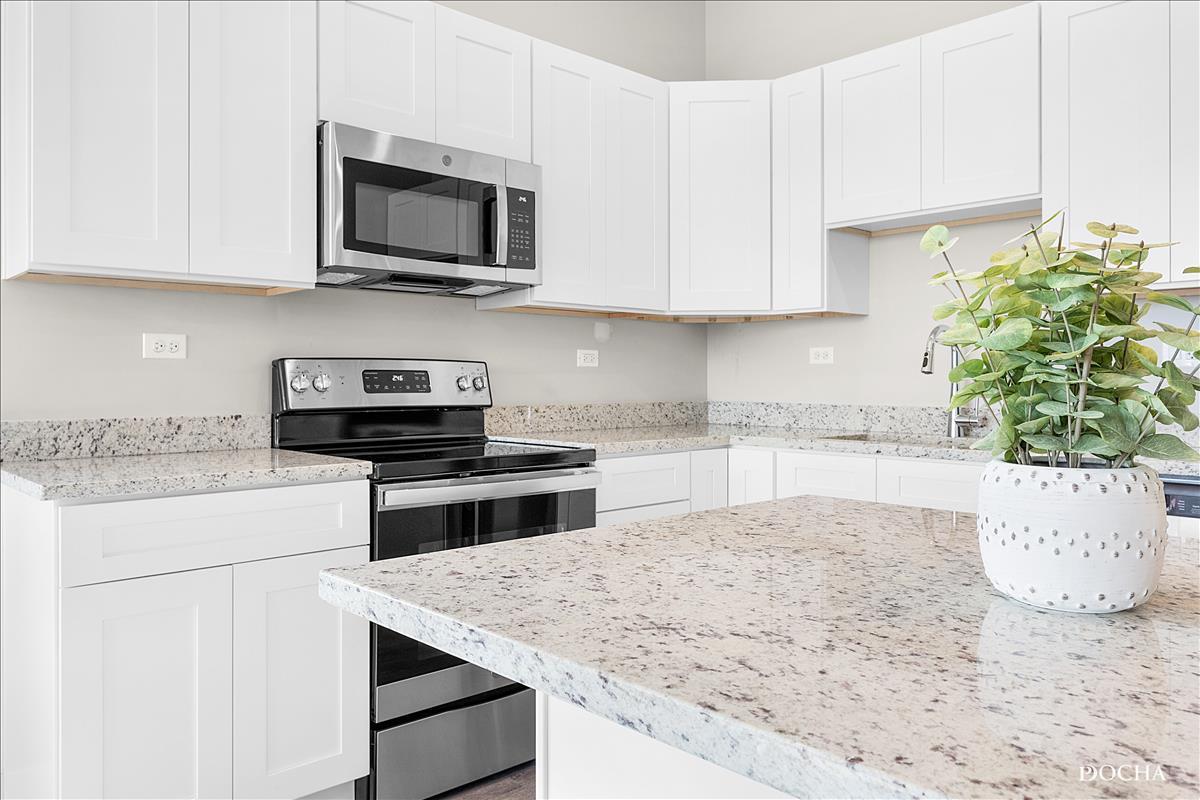 1101 Ritter Street #312, North Aurora, IL 60542