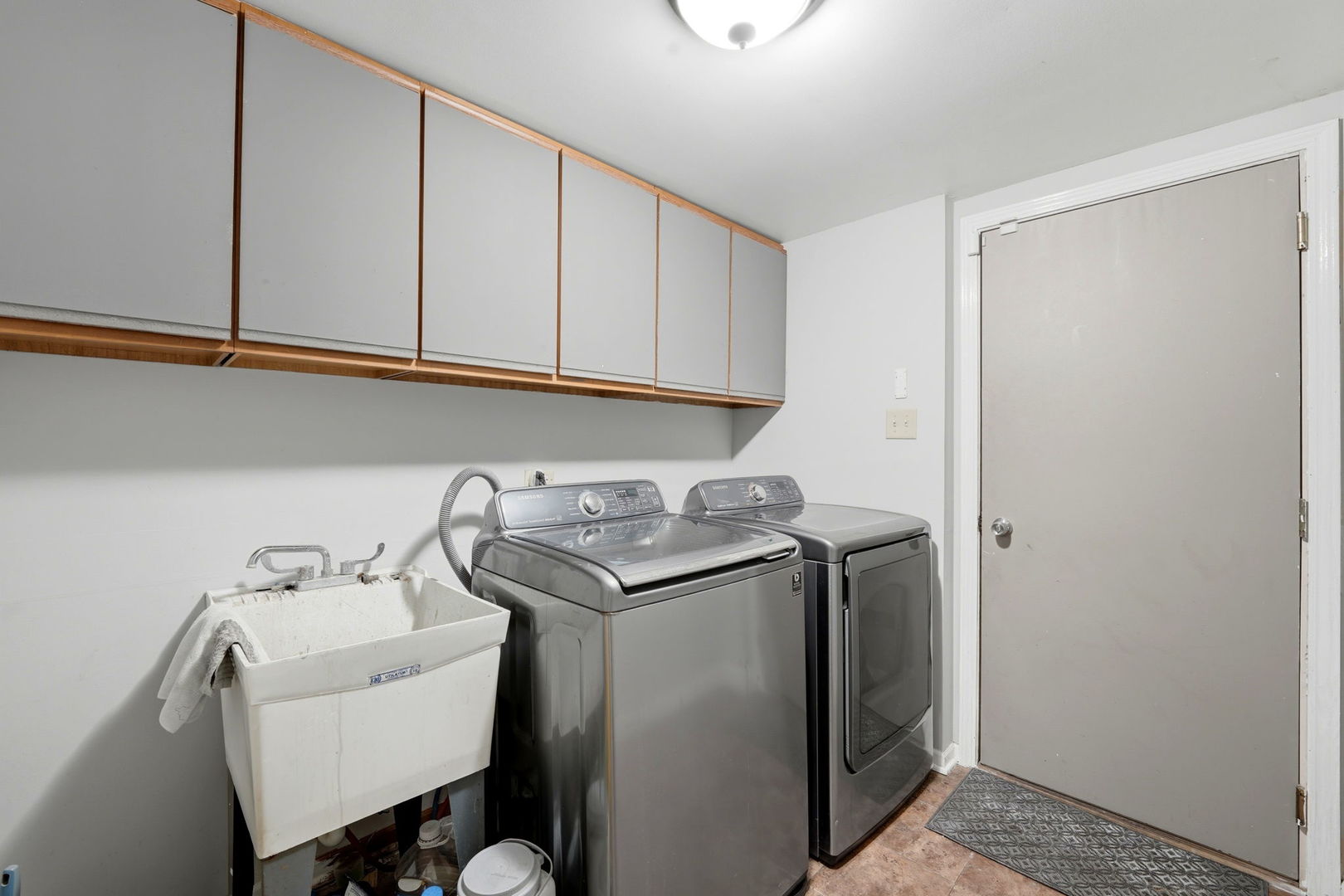 22931 Ridgeway Avenue, Richton Park, IL 60471