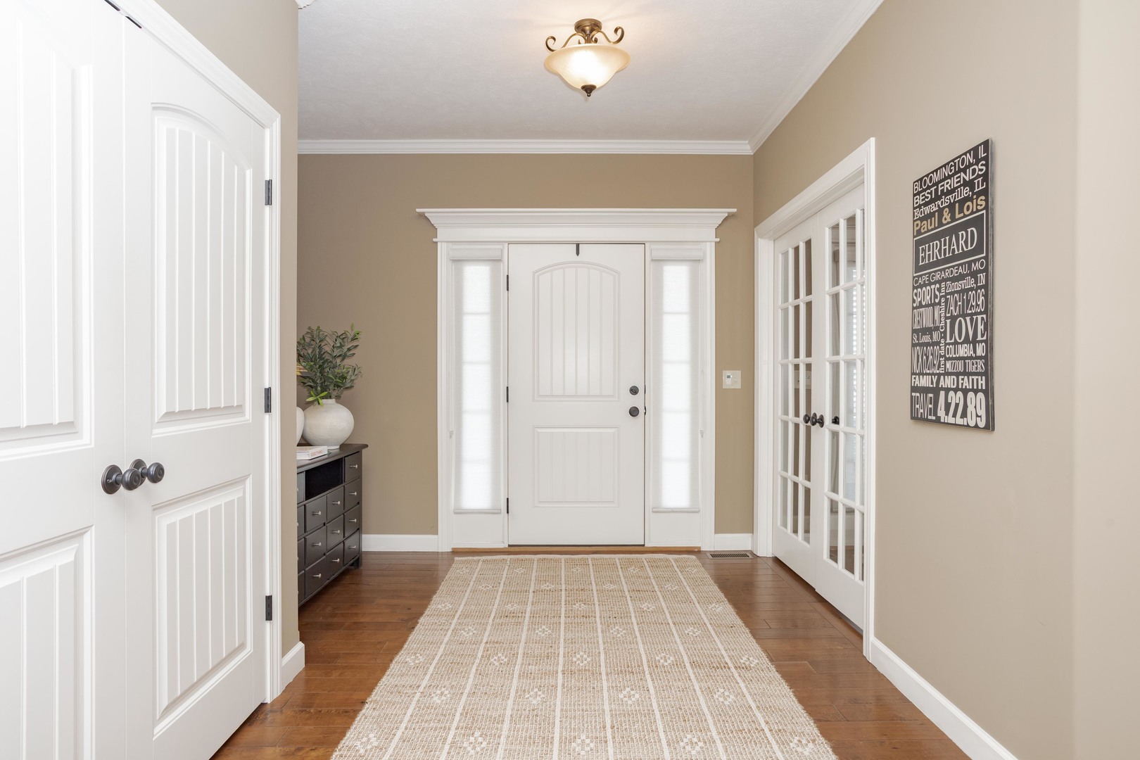 2110 Sinclair Court, Bloomington, IL 61704